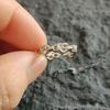 Nuevo Anillo de Corazón con Lazo de Diseño de Nicho para Mujer Moda Elegante Anillo para Dedo Índice Tendencia Ins 2025 Lujo Joven