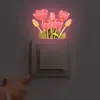 Luminoso Divertido-Yg052 Tulipán Pintado Sala de Estar Comedor Decoración de Fondo para el Hogar Embellecimiento Pegatina para Interruptor Autoadhesiva
