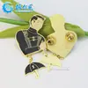 Insignia de retrato de dibujos animados personalizada de metal esmaltado con forma de colgante creativo broche actividades de animación alrededor de insignias personalizadas