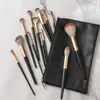 Conjunto de Pincéis de Maquiagem Green Cloud Black com 14 Peças para Estudantes, Pincéis Ultra Macios para Sombra, Base e Blush, Cerdas Macias