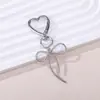 Novo chaveiro de liga de zinco com borboleta oca doce e legal Pingente de contas DIY Corrente para celular Bolsa Acessório pequeno Atacado