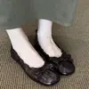 Zapatos tipo beanie estilo francés de suela blanda para mujer, tipo slip-on de ballet con lazo, zapatos planos poco profundos de punta cuadrada para mujer, vintage