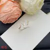 Anel de Flor Europeu e Americano Transfronteiriço 2025 Novo Estilo Lv Combinando Marca Famosa Cravejado com Diamantes para Mulheres, Anel de Luxo de Alta Qualidade Atacado
