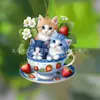 Caneca de Gato Fofo Nova Transfronteiriça Pingente 2D Acrílico Plano Decoração de Interior de Carro Espelho Retrovisor Pingente de Chaveiro