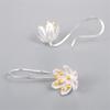 Aretes Elegantes de Estilo Étnico a la Moda con Flores Caladas Aretes de Gancho para Mujer
