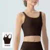 Nuevo top deportivo de bloques de color para mujer, con absorción de impactos de alta intensidad, copas fijas, corte entallado y diseñado para carreras matutinas, fitness y yoga.