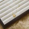 Cadena para Clavícula Estilo Fresco Ins Lujo Accesible Moda de Nicho Corazón Rayado Plegado Collar de Acero de Titanio para Mujer