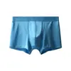 Ropa interior de modal para hombre color amarillo dorado Calzoncillos antibacterianos de ajenjo venta al por mayor de fábrica para niños jóvenes shorts sexys cabeza