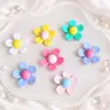 Accesorios de flor de resina de Margarita deformada en el borde, accesorios de flor diy, material diy para funda de teléfono móvil, girasol de resina, flor de cinco pétalos