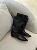 Versão em Couro~Botas de Cano Médio Bico Fino com Temperamento Retrô Preto Versátil Afinando Salto Escondido Botas Afinando Botas de Cavaleiro