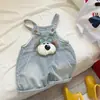 Pantalones cortos de mezclilla para bebé overol ropa infantil verano nuevo estilo coreano niños y niñas cachorro de dibujos animados casuales pantalones de cinco puntos pantalones de longitud media modernos