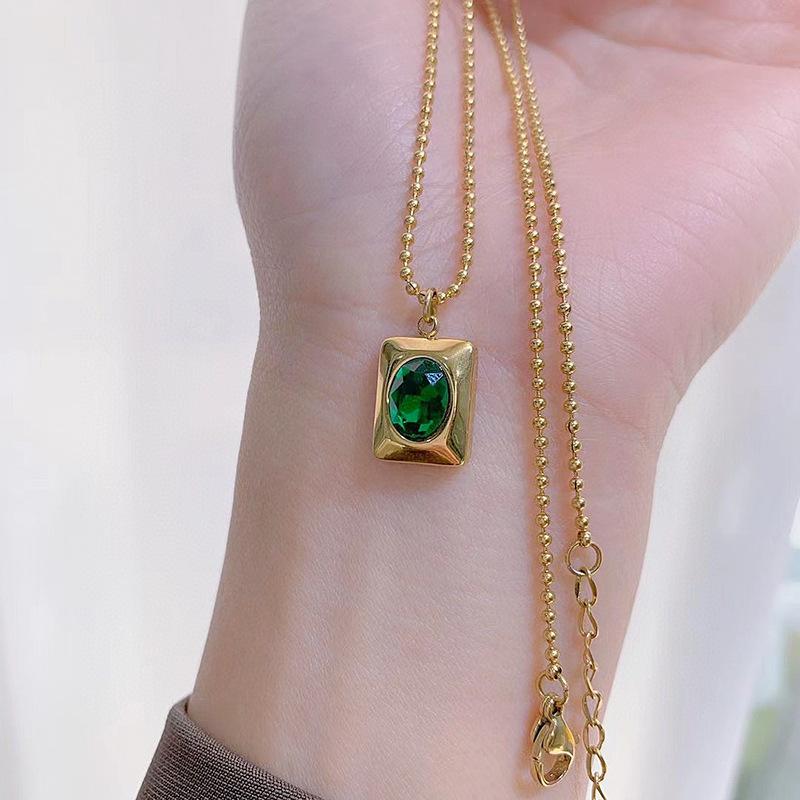 双层项链女高级感小众轻奢叠戴祖母绿锆石吊坠天然淡水珍珠锁骨链