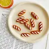 Brinquedo Comida Miniatura Simulada Água Alcalina Pão Baguete Creme Cola Resina Acessórios DIY Bolo Casa de Bonecas Decoração de Mesa