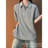 Camisa Polo Unisex de Manga Corta Estilo Retro Americano de Verano con Cuello de Solapa, Corte Holgado, Transpirable, Moderna, Versátil, con Remaches y Patrón de Espiga
