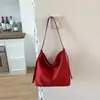 Bolsa Tote de Ombro Único Grande Capacidade Suede Plush Textura de Alta Qualidade Estilo Retro Feminina 2026 Novo Estilo Moda para o Trabalho