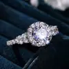 Anel de Moda Banhado a Prata com Design de Diamantes em Cluster, Anel Aberto Redondo Luxuoso de 2 Quilates, Venda Direta do Fabricante