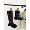2026 Estilo Coreano Outono/Inverno Nova Moda Salto Grosso Botas de Cano Curto Femininas Sola Grossa Bico Redondo Tira com Fivela Botas Femininas