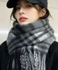 Bufanda Cuadrada de Color Sólido Estilo Coreano Versátil de Falso Mohair para Mujer, Calentador de Cuello Grueso de Invierno Atmosférico para Estudiantes