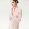 Novo elegante suéter de cashmere com decote V que reduz a idade para mulheres, com um elegante decote cruzado, feito de caxemira de cabra e projetado como uma camada base de tricô