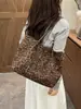Bolso Casual Retro de un Hombro de Moda Otoño Nuevo Estilo Bolso de Moda 2026 Diseño de Nicho Personalidad Bolso Tote para Mujer