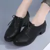 Zapatos para Mujer Primavera y Otoño Retro Zapatos Pequeños de Cuero Estilo Británico Tacón Medio Profesional de una Sola Capa Zapatos para Entrevista Negros Zapatos de Trabajo Pies que no se Cansan