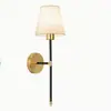 Explosiones de Amazon Lámpara de pared de tela americana pasillo dormitorio mesita de noche lámpara de pared de ambiente estilo industrial retro lámpara de arte