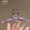 Clássico Clip de Garra Grande Flor de Cristal Azul Bordada à Mão Resistente Clip Tubarão de Luxo Leve Novo Clip para Coque na Parte de Trás da Cabeça Acessório de Cabelo