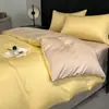 Conjunto de Quatro Peças de Seda Lavada de Luxo Leve de Alta Qualidade Sensação Fresca de Verão Lençol de Seda Gelada Capa de Edredom Saia de Cama Roupa de Cama para Dormir Nu