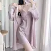 Pijama de Seda Helada Delgado de Verano con Encaje Bata de Noche Ropa Sexy para el Hogar Almohadilla para el Pecho Tirantes Conjunto de Bata de Noche Conjunto de Dos Piezas Listo en Stock