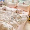 Nuevo modelo 2025 juego de ropa de cama de algodón de cuatro piezas con encaje de algodón, funda de edredón, sábana, juego de ropa de cama de tres piezas para dormitorio