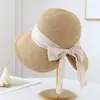 26 Anos de Novos Estilos: Chapéu de Palha com Laço de Fita Estampado Off-White e Aba Larga, Estilo Coreano Primavera e Verão, Estilo Leve e Maduro, Respirável e Não Abafa