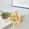 Flor Artificial Margarida Pequena Buquê de Casamento, Arranjo de Banquete, Cena com Flores de Seda com Móveis Domésticos de Estilo Pastoral