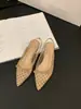 Sandálias fechadas com salto baixo estilo francês e laço, sapatos de fada, novos sapatos rasos de malha respirável de verão 2024