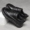 Sapatos Casuais Esportivos de Couro de Cano Alto Novos 2026 para Homens Idosos Sapatos Masculinos Confortáveis com Cadarço Atacado 51083