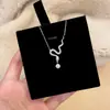 Collar con Colgante del Año del Zodiaco Serpiente para Mujer, Lujo Ligero, Nicho, Moda Ins, Versátil, Elegante, Colgante de Alta Gama, Cadena para Clavícula, Regalo para Novia