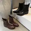 Coleção de botas Chelsea ~ Nova coleção outono/inverno 2026, apresentando couro bovino lavado de primeira camada, saltos grossos, design slim-fit e botas de tornozelo estilo retrô, envio discreto