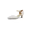 Preciosas sandalias de tacón alto con encaje y perlas para mujer, estilo nuevo, punta cerrada, tacón de aguja, diseño calado, adecuadas para combinar con vestidos y cheongsams, zapatos de fiesta