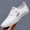 Zapatos de Cuero para Hombre 2026 Primavera y Otoño Zapatos Bajos para Hombre Estilo Nuevo Cuero Suave Slip-On Transpirables Suela Suave Zapatos Juveniles para Conducir