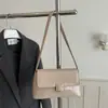 Bolso Cuadrado Pequeño Retro Europeo y Americano Transfronterizo 2026 para Mujer, Versátil, Brillante, Bolso de Hombro y Cruzado de Alta Gama para Viajes Diarios
