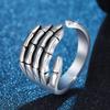 Anillo de Mano de Garra de Mano Mágica de Palma de Plata Tailandesa Mano de Cráneo para Mujer Simple Retro Antiguo Frío Moda Personalidad Joyería al por Mayor