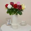Em Estoque Flor Artificial de Rosa Hidratante Haste Única Decoração de Casamento Flor de Seda Arranjo de Flores para Casa Adereços para Fotografia Atacado