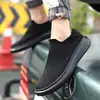 Nuevos Zapatos Tejidos Fly Slip-On para Pareja para Hombre, Zapatos Deportivos de Malla para Hombre, Zapatos Casuales Old Beijing para Hombre