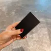 Portatarjetas de Banco de Acero Inoxidable Personalizado Incrustado con Diamantes Forro de Terciopelo Modelo Popular Transfronterizo Personal de Empresa Venta Directa de Fábrica