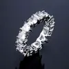 RAKOL Anillo de Zirconia Estilo Ins Europeo y Americano Transfronterizo con Diamante Rectangular y Cadena de Esmeralda Anillo de Diseño Hueco Joyería