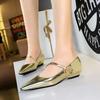 3683-7K92 Zapatos de una sola capa estilo retro de alta gama, lujo ligero, punta fina, cuña baja, tacones altos decorativos de metal