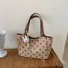 2026 Bolso Nuevo de Gran Capacidad Moda Bolso Tote de Lunares Para el Trabajo y los Viajes Cotidianos Bolso de Hombro Casual con Personalidad Elegante