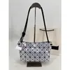 Bolso con Patrón de Diamantes, Bolso de Almohada para Debajo del Brazo, Bolso Tofu, Bolso Cubo Cruzado de un Solo Hombro, Bolso Japonés para Mujer, Bolso Cuadrado Pequeño, Versátil