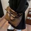 Bolsa Grande Transfronteiriça 2025 Nova Bolsa Tote de Couro Macio de Grande Capacidade Simples para o Dia a Dia Feminina Nova Bolsa de Ombro de Mão Feminina