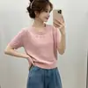 Novo estilo de verão, simples, estilo coreano, blusa de tricô com gola redonda, cor sólida, elegante, rejuvenescedora, de manga curta, versátil, feminina