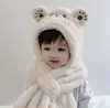 Conjunto lindo de sombrero y bufanda para niños y niñas de otoño e invierno, sombrero integrado de felpa para bebé con protección para las orejas, gorro de una pieza de invierno para bebé